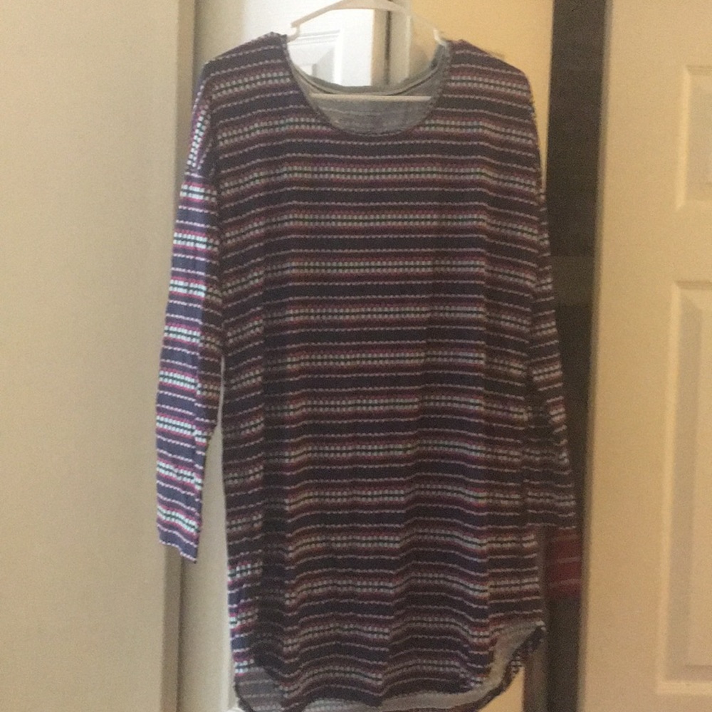 Victoria secret night gown never been worn